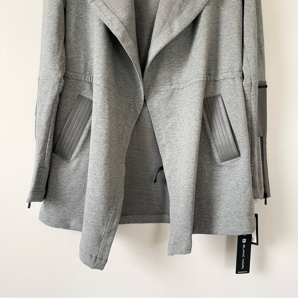 ✨NWT✨ BLANC NOIR Traveler Hooded Wrap Jacket in Heather Grey Black Sz Small - Picture 9 of 16